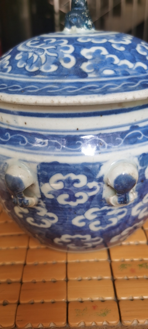 古玩陶瓷清中期龍紋四系粥罐拍賣，當前價格3000元