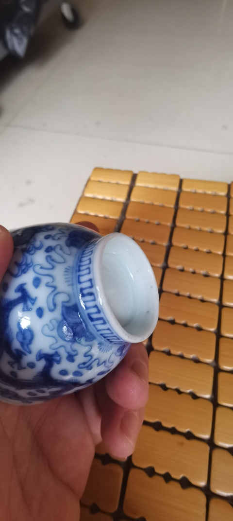 古玩陶瓷中期龍紋青花杯拍賣,當前價格3800元
