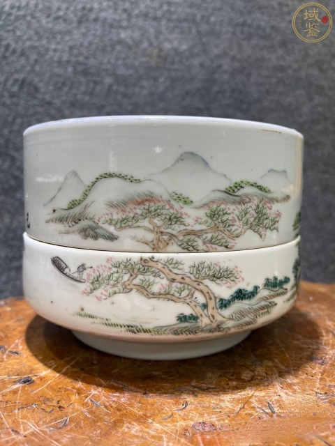 古玩陶瓷晚清民國(guó)?粉彩高仕圖朝珠盒（帶保真卡）拍賣(mài)，當(dāng)前價(jià)格9800元