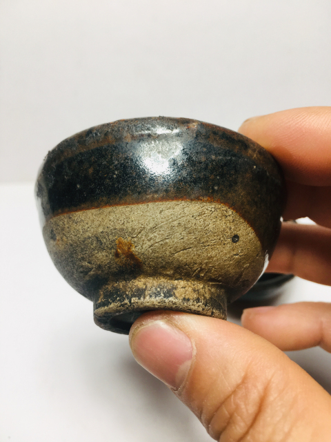 古玩陶瓷元代烏金釉杯一對拍賣，當前價格399元