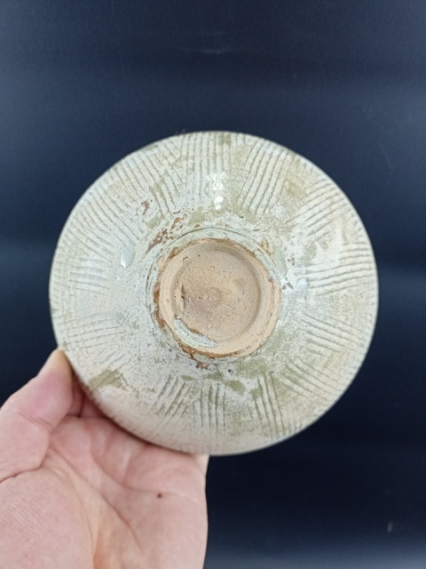 古玩陶瓷【收藏級】北宋同安窯珠光青瓷刻花斗笠碗拍賣,當前價格0元