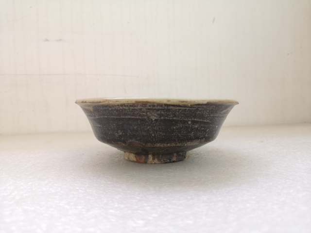古玩陶瓷明早期磁州窯碗拍賣,當前價格680元