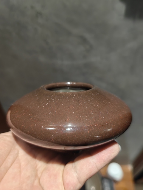 古玩陶瓷郎紅釉飛碟水盂拍賣，當(dāng)前價(jià)格4500元