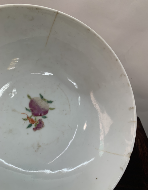 古玩陶瓷【清倉處理】清同治細路粉彩暗八仙紋大碗拍賣,當前價格1888元