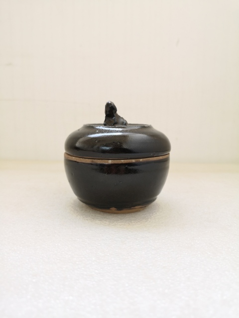 古玩陶瓷黑釉蓋缸拍賣，當前價格398元