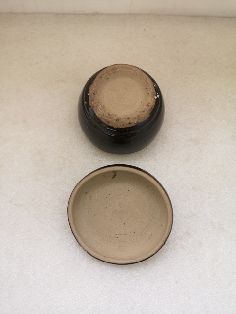 古玩陶瓷黑釉蓋缸拍賣，當前價格398元