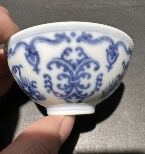 古玩陶瓷清雍正 官窯青花忍冬紋杯拍賣，當前價格360000元