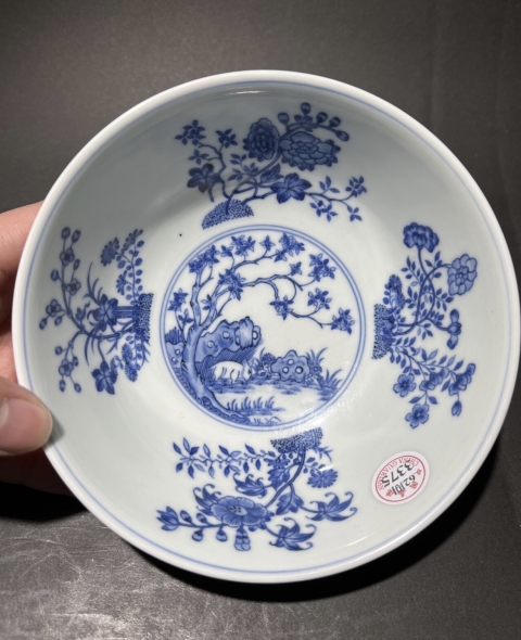 古玩陶瓷清道光 官窯內(nèi)青花外粉地軋道洋彩折枝花卉開光丹桂飄香圖碗拍賣,當(dāng)前價格650000元