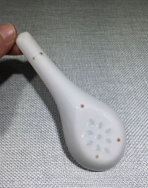 古玩陶瓷民國青花玲瓏瓷調羹一對(贈送一件)拍賣,當前價格299元