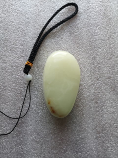 古玩玉器岫玉雕“冠上加冠”把件拍賣,當(dāng)前價(jià)格260元