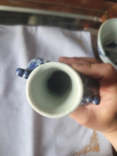 古玩陶瓷青花雙龍戲珠紋抱月瓶拍賣，當(dāng)前價格12800元
