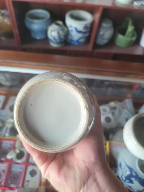 古玩陶瓷粉彩博古花卉紋雙耳瓶拍賣，當前價格1800元