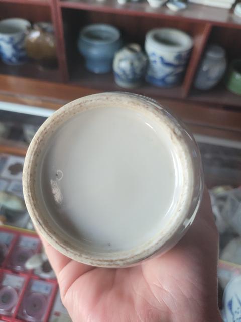 古玩陶瓷粉彩博古花卉紋雙耳瓶拍賣，當前價格1800元