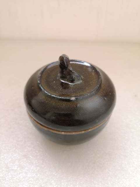 古玩陶瓷黑釉蓋缸拍賣，當前價格398元