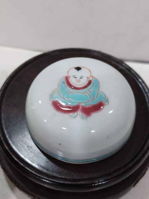 古玩陶瓷人物紋蓋罐拍賣，當前價格788元