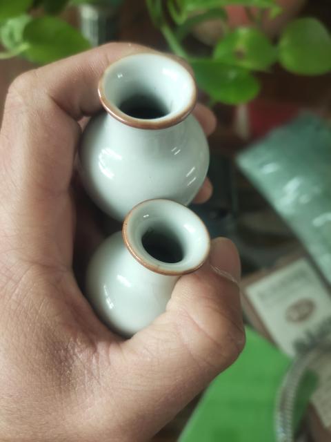 古玩陶瓷清早期甜白釉觀音瓶拍賣(mài)，當(dāng)前價(jià)格3200元