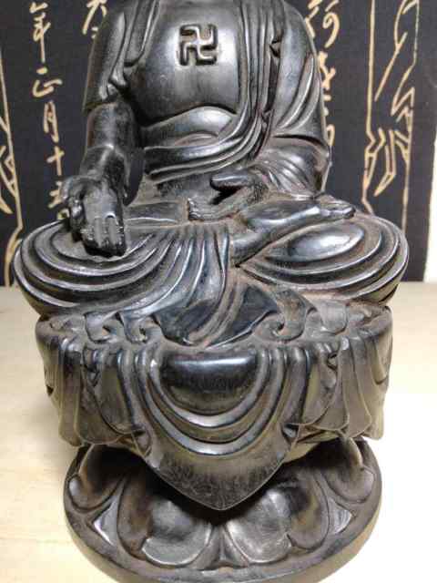 古玩雜項(xiàng)紫檀木釋迦摩尼佛擺件拍賣,當(dāng)前價(jià)格2800元