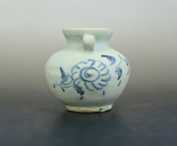 古玩陶瓷青花水盂拍賣，當(dāng)前價(jià)格28888元