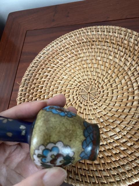 古玩陶瓷晚清民國·銅胎掐絲琺瑯花卉紋賞瓶拍賣，當前價格1600元