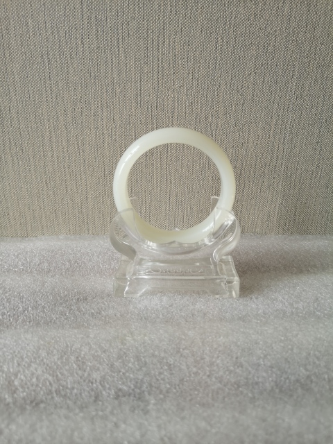 古玩玉器和田玉鐲子拍賣,當(dāng)前價(jià)格850元