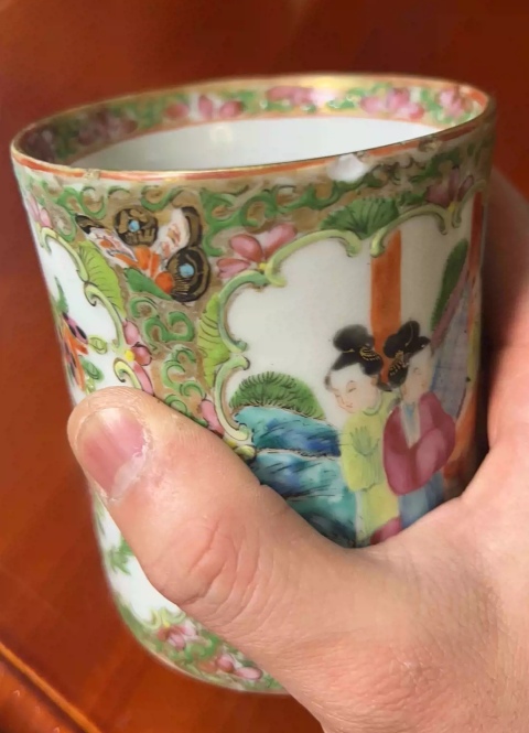 古玩陶瓷清晚期廣彩人物故事圖馬克杯拍賣，當前價格960元