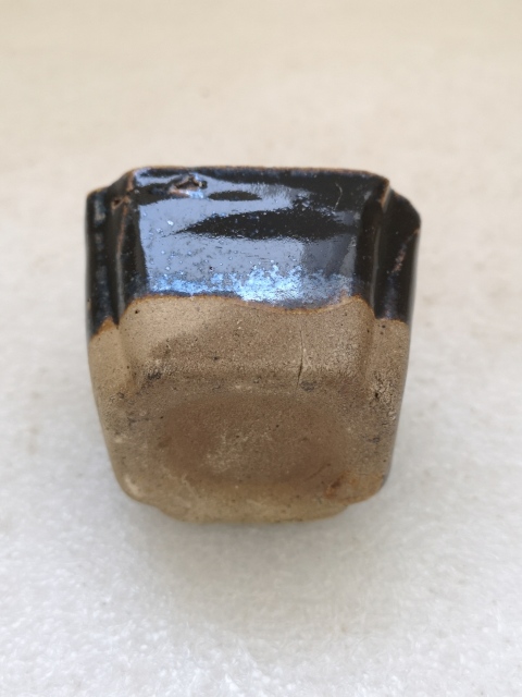 古玩陶瓷黑釉青蛙文房水滴拍賣，當前價格450元
