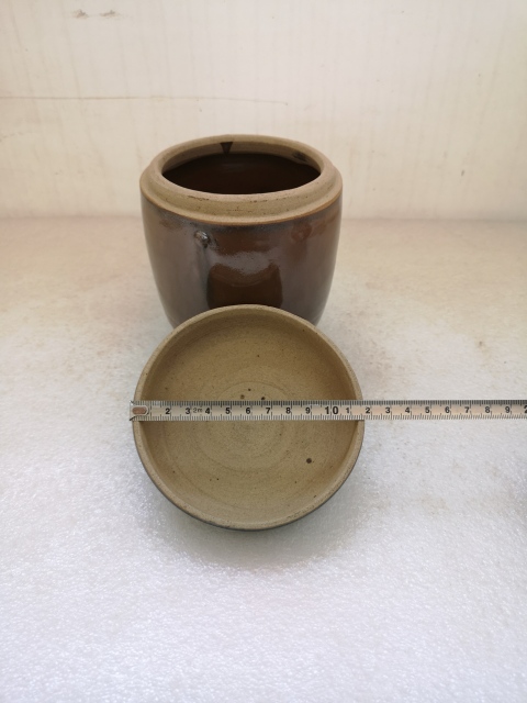 古玩陶瓷紫金釉獸扭蓋罐拍賣，當前價格480元