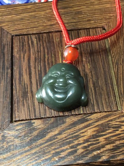 古玩玉器和田玉雕“佛頭”掛墜拍賣，當前價格698元