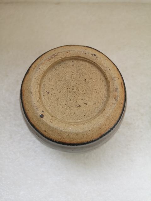 古玩陶瓷紫金釉獸扭蓋罐拍賣，當前價格480元
