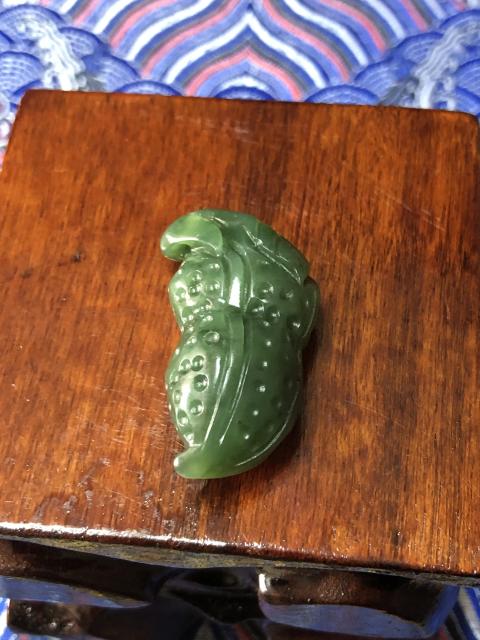 古玩玉器和田玉“花生”掛墜拍賣，當前價格228元