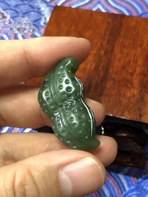 古玩玉器和田玉“花生”掛墜拍賣，當前價格228元