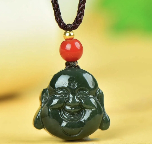古玩玉器和田玉雕“佛頭”掛墜拍賣，當前價格698元