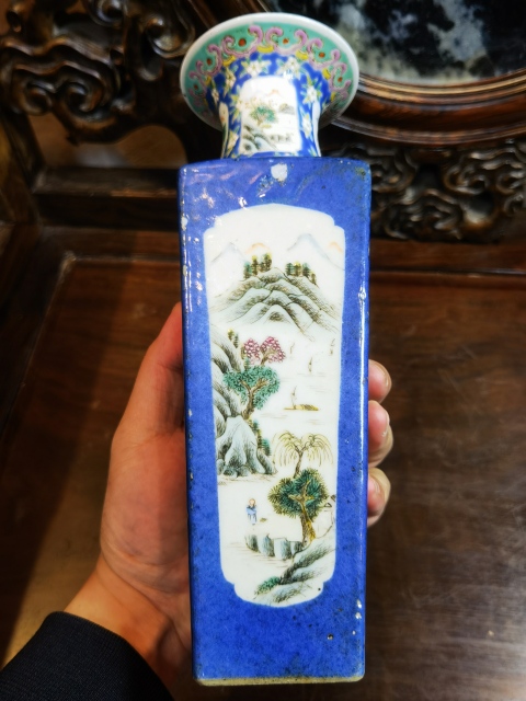 古玩陶瓷清晚期灑籃釉開窗天圓地方粉彩瓶拍賣,當前價格4680元