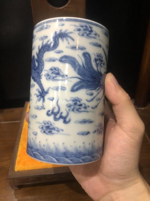 古玩陶瓷大清雍正年製官窯款款青花祥云五爪龍鳳紋-筆筒拍賣,當(dāng)前價格2600元