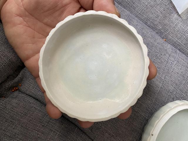 古玩陶瓷南宋影青釉湖田窯瓜棱花卉紋蓋盒拍賣,當(dāng)前價(jià)格16000元