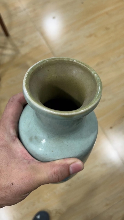 古玩陶瓷【精品·單色系·晚清】豆青釉棒槌瓶拍賣,當前價格2350元