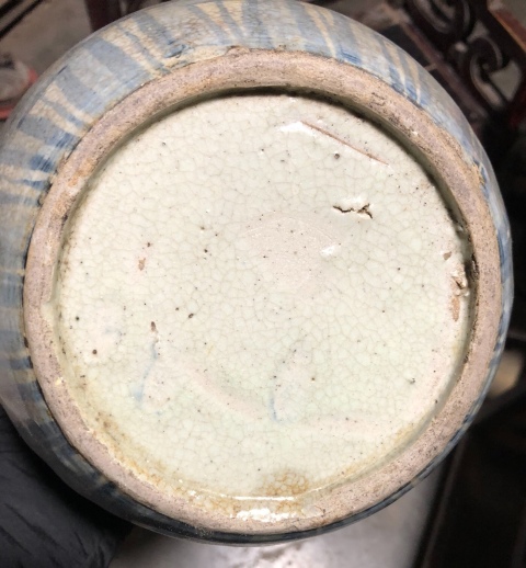 古玩陶瓷初看清代中期地方窯口青花花卉紋罐拍賣，當前價格2000元