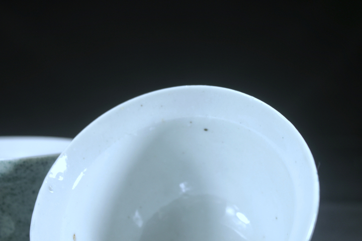 古玩陶瓷晚清·撒藍釉蓋碗一對拍賣,當前價格1000元