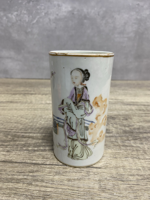 古玩陶瓷光緒仕女紋粉彩筆筒拍賣，當前價格2680元