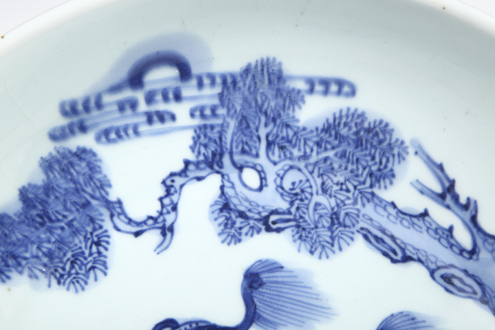 古玩陶瓷清雍乾·青花松蔭雙獅圖盤拍賣，當(dāng)前價(jià)格15600元
