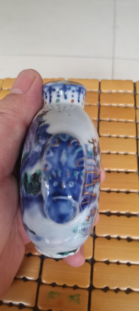 古玩陶瓷清山水紋鼻煙壺拍賣,當前價格6800元