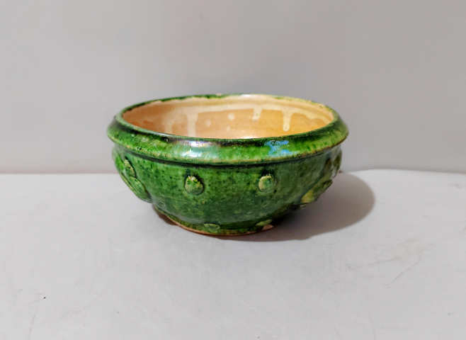 古玩陶瓷金元堆塑鼓釘獸頭紋三彩爐拍賣，當前價格9800元