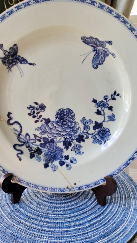古玩陶瓷清雍正青花碟戀花紋大盤拍賣，當(dāng)前價(jià)格1200元