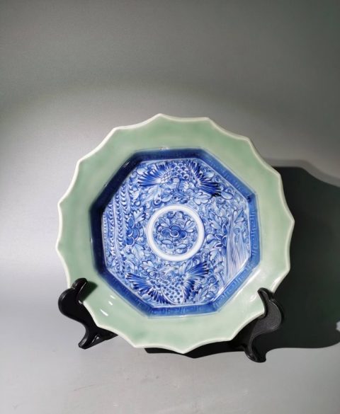 古玩陶瓷清末豆青釉青花盤拍賣，當前價格1150元
