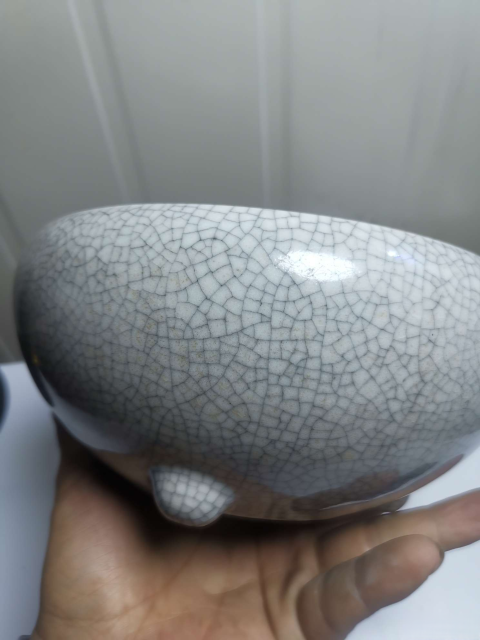 古玩陶瓷哥釉三足香爐拍賣,當前價格4600元