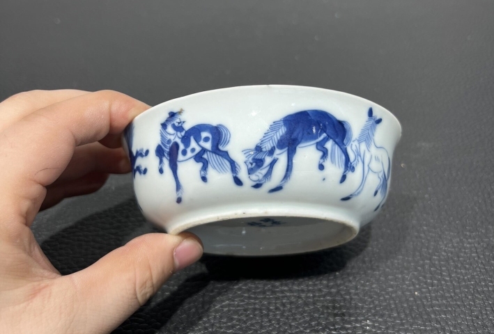古玩陶瓷清代馬紋洗拍賣，當(dāng)前價格2300元