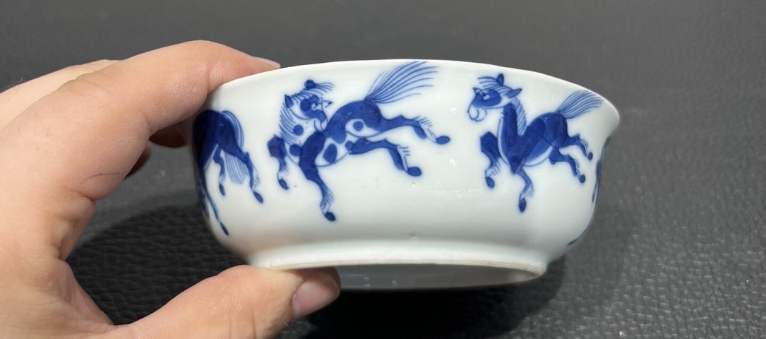 古玩陶瓷清代馬紋洗拍賣，當(dāng)前價格2300元