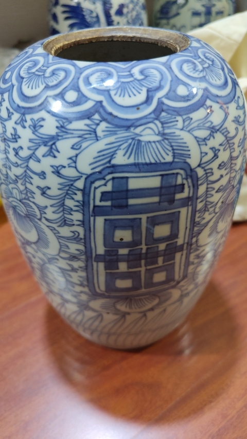 古玩陶瓷青花纏枝花卉雙喜罐拍賣,當前價格5000元