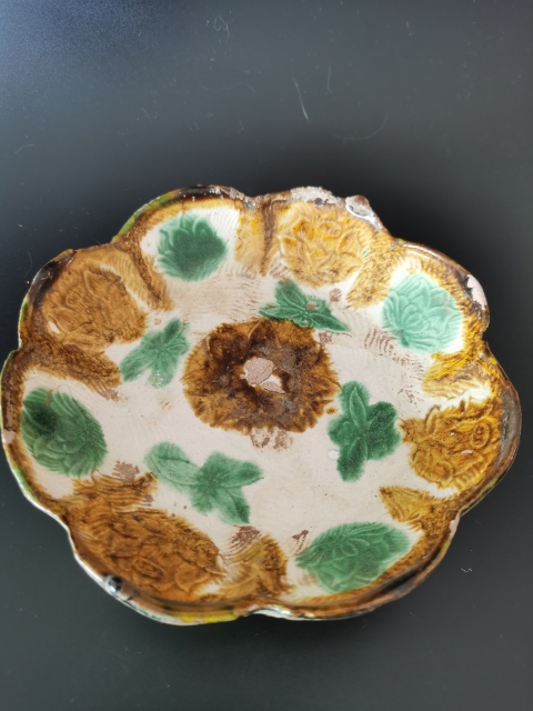 古玩陶瓷遼三彩葵口盤拍賣，當前價格7500元