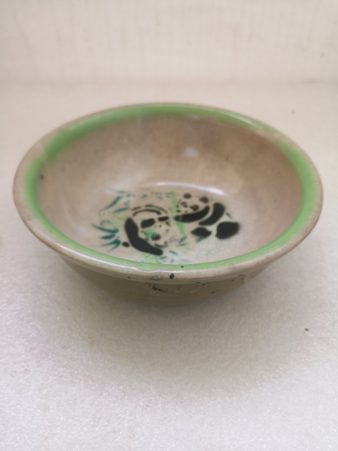 古玩陶瓷熊貓盆拍賣,當前價格198元